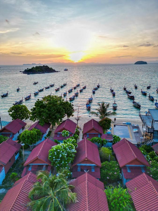 Lipe Power Beach Resort Koh Lipe Exterior foto